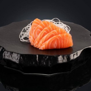 Sashimi de salmón 